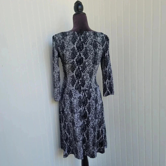Enfocus Studio Womens Dress Snake White Black Print Fit Flare 3/4 Stretch Sz 4 - Picture 8 of 9